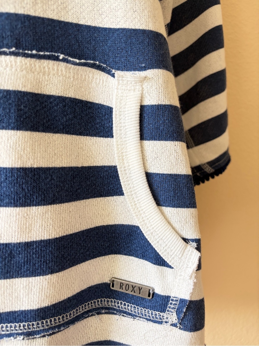 Roxy Striped Terry Cloth Hoodie Beach Cover Up Zip Front Poncho Top Coastal - Picture 7 of 12